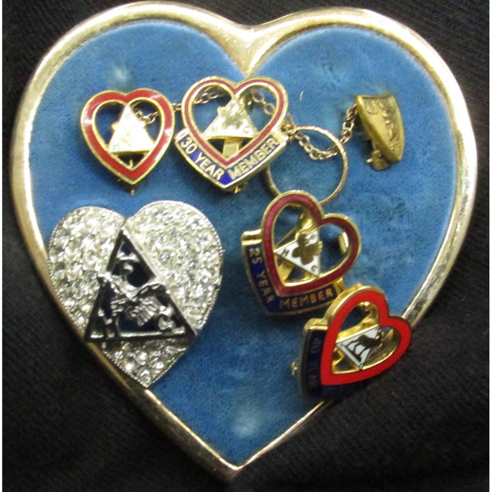 6 Vintage P.A.P. FHC Loyal Order of Moose member pins 25 30 40 on a Heart Pin